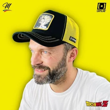 CAPSLAB Casquette Trucker Dragon Ball Z Gohan Noir et Jaune (Cap) Capslab auf FrenchMarket