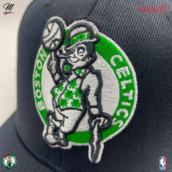 Cappellino NBA "Top Spot Classic Red" dei Boston Celtics (Cappellino) Mitchell & Ness chez FrenchMarket