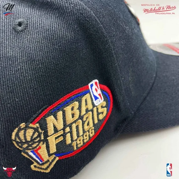 Casquette NBA Chicago Bulls "Top Spot Classic Red" (Casquettes) Mitchell & Ness chez FrenchMarket