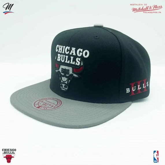 Cappello NBA "Core III Snapback" Chicago Bulls (Cappellino) Mitchell & Ness chez FrenchMarket