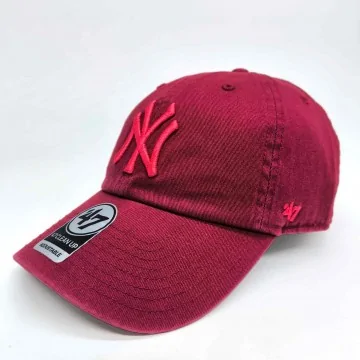 Cappellino MLB New York Yankees "Clean Up" Rosso (Cappellino) '47 Brand chez FrenchMarket